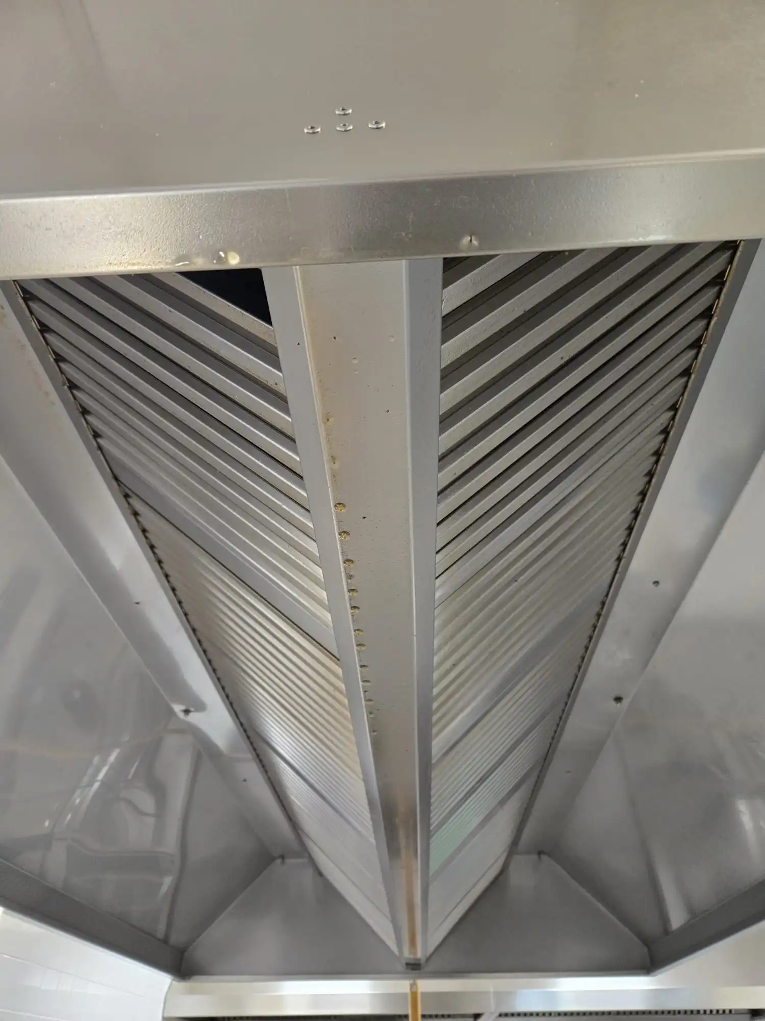 Stanje prije čišćenja ventilacijskog sustava